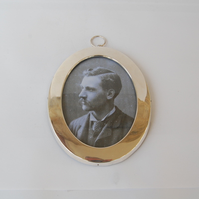 Edwardian oval hanging photograph frame