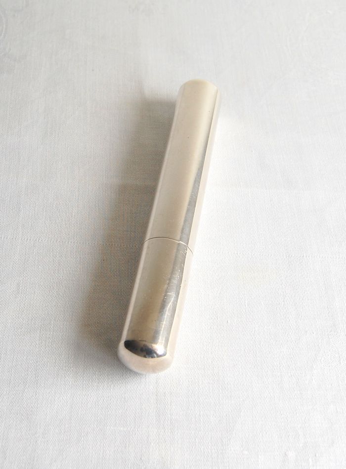 Elizabeth II silver cigar case